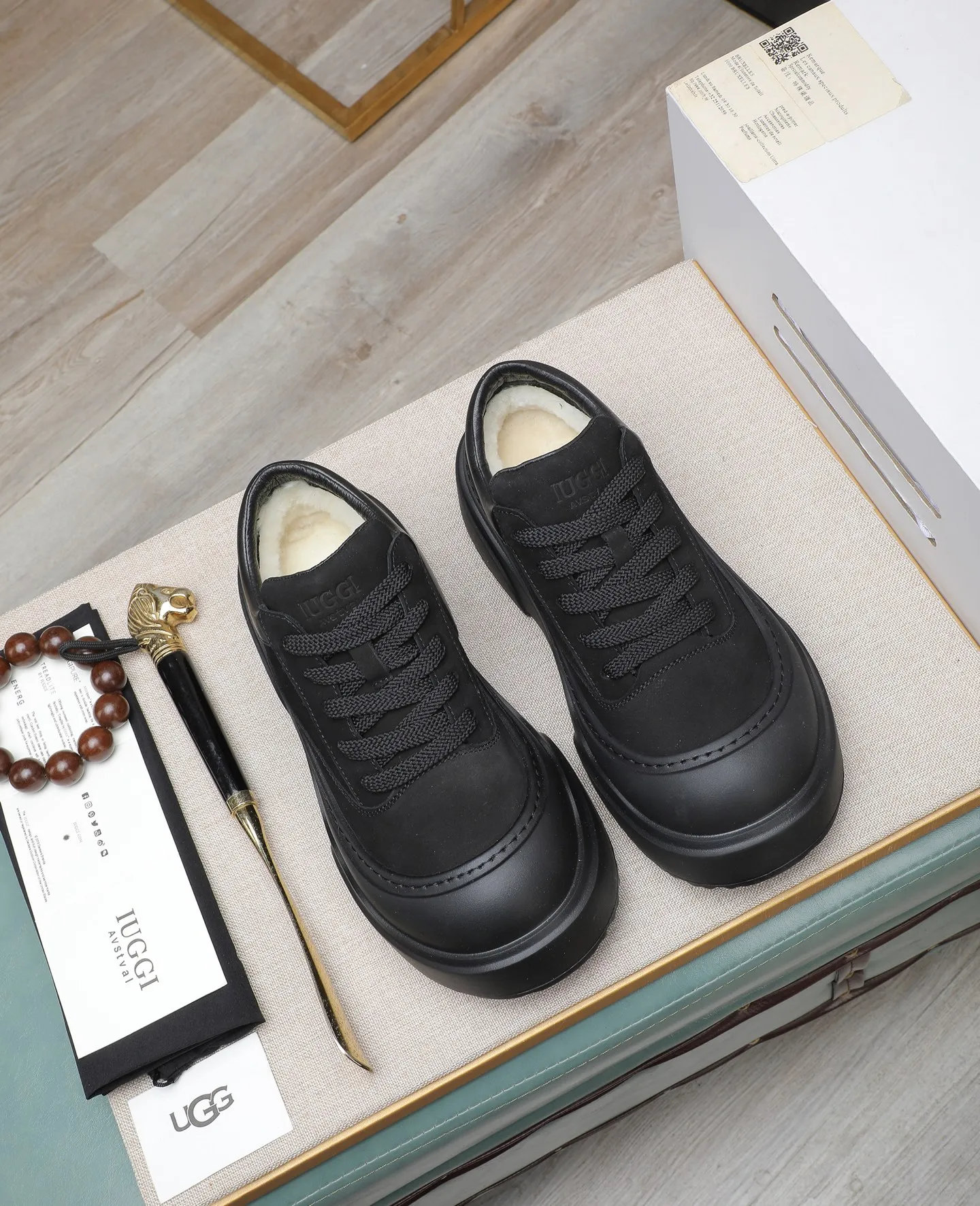 Men's shoes 💰680 IUGGI new retro presbyopia men's shoes, casual and versatile, full of high-end sense, fashionable, luxury and personalized style, joint style, retro presbyopia factor, full of handsome style, first layer suede cowhide, lining wool, rubber outsole, light and non-slip size: 39-44
